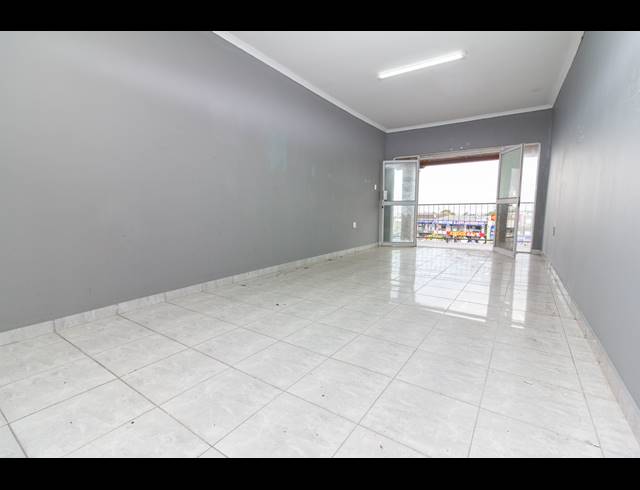 55M² BUSINESS CENTRE TO LET IN WESTCLIFF